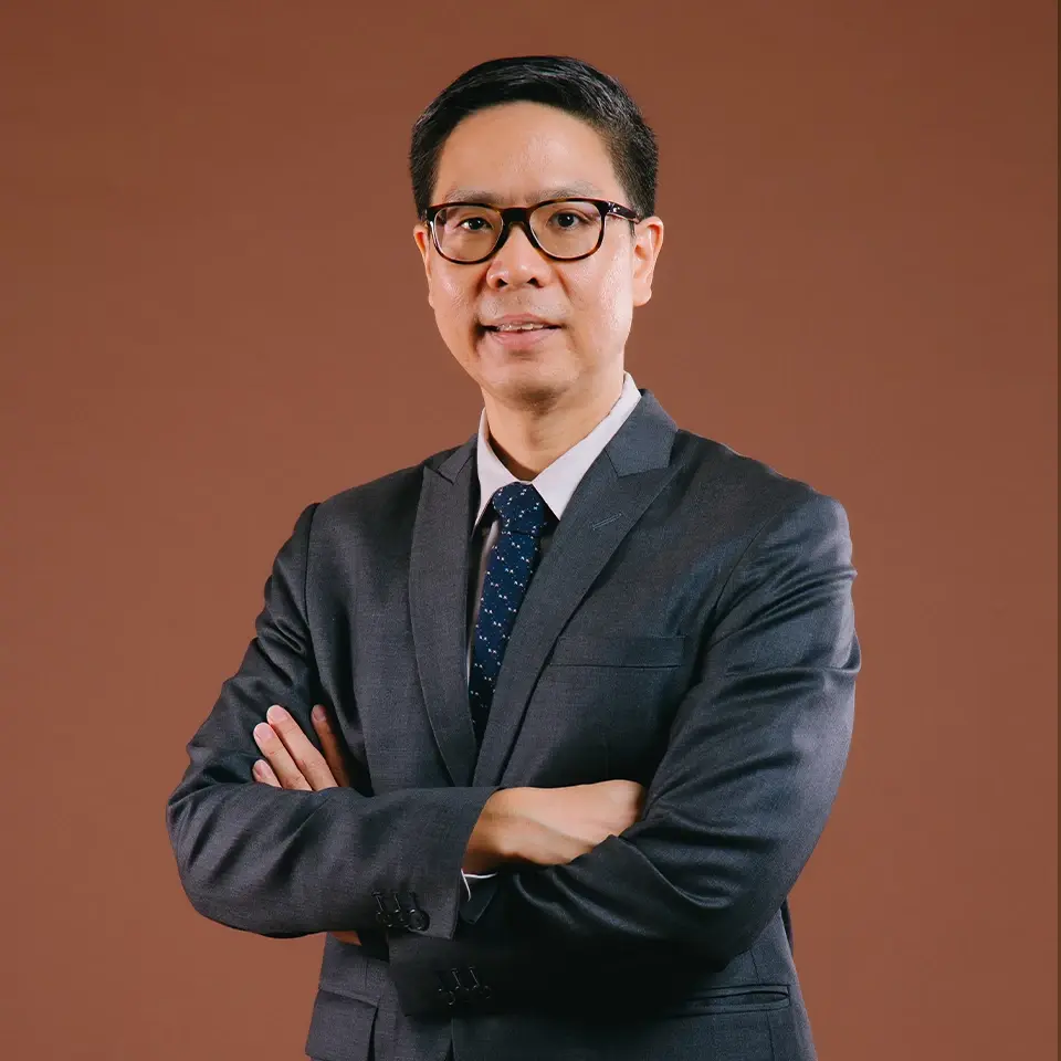 ดร.อธิภัทร มุทิตาเจริญ ผู้เชี่ยวชาญด้านภาษี