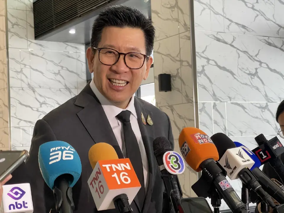 นายเอกนิติ นิติทัณฑ์ประภาศ รองนายกรัฐมนตรี และรัฐมนตรีว่าการกระทรวงการคลัง