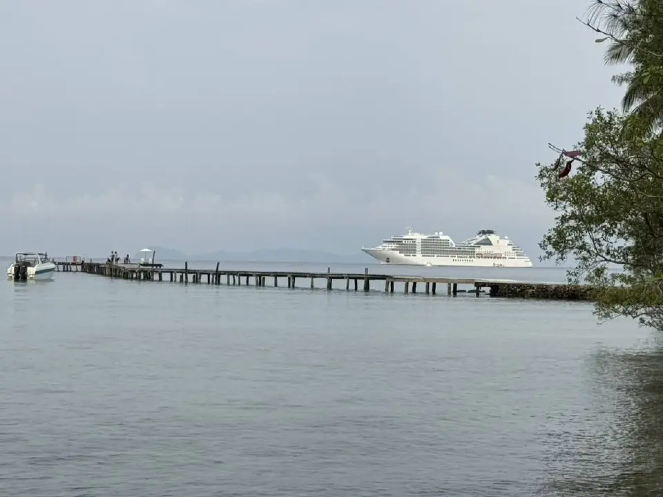 กองทัพเรือ ย้ำพื้นที่ทะเลตะวันออกมั่นคง เรือสำราญแห่เทียบท่าเกาะกูด