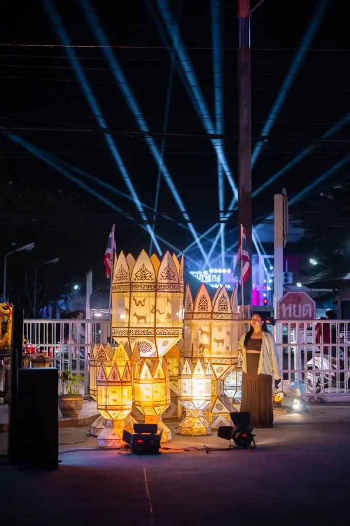 โคมอธิษฐาน