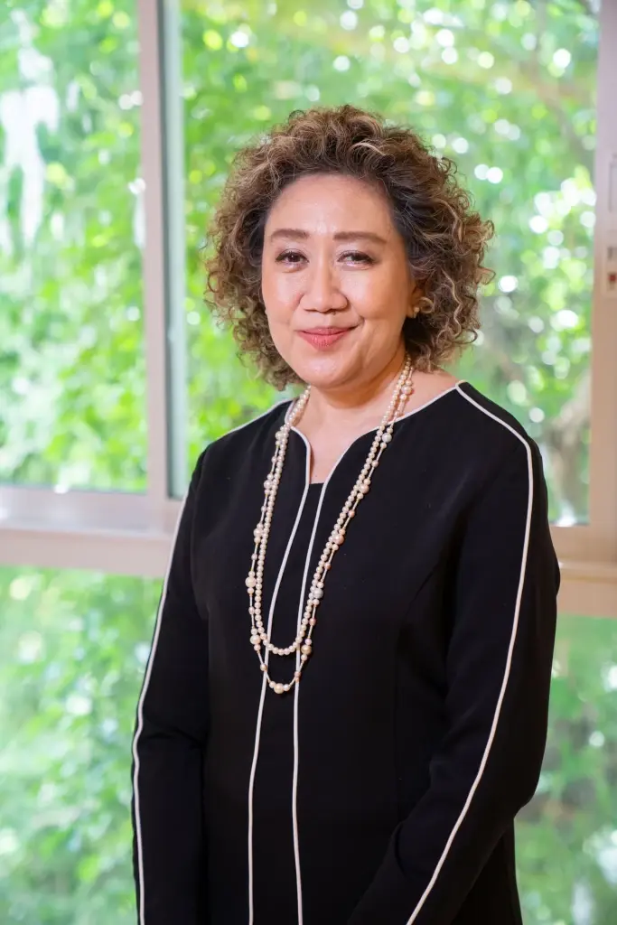 นางสาววรรณวีรา รัชฎาวงศ์