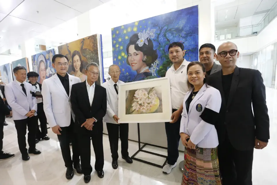 รพ.ศิริราชเปิดนิทรรศการศิลปะรำลึกพระพันปีหลวง ระดมทุนช่วยผู้ป่วยมะเร็ง