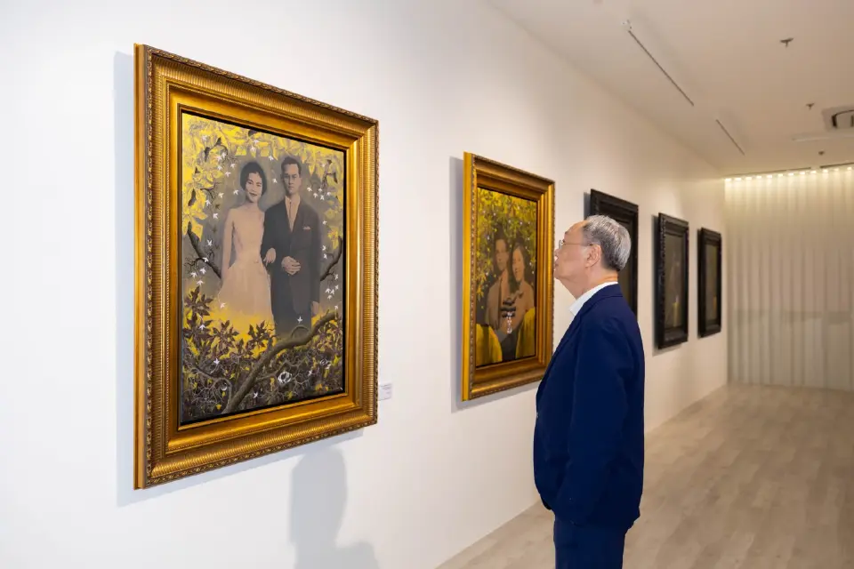 2 ศิลปินแห่งชาติ เปิดนิทรรศการเฉลิมพระเกียรติ "พระพันปีหลวง" ที่สยามพารากอน