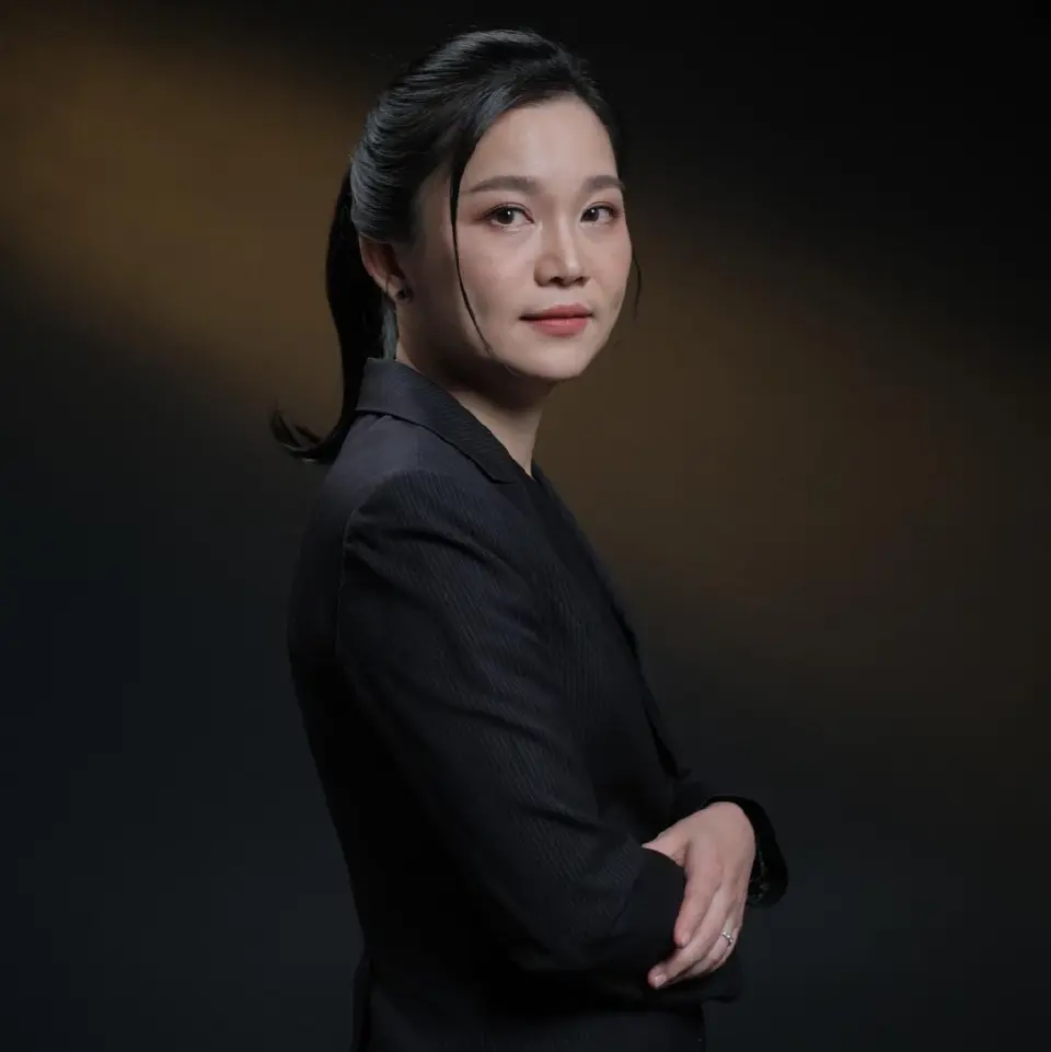 ภัณฑิรา เวอร์การา (คุณเพชร) อนุกรรมการที่ปรึกษาการลงทุนสินทรัพย์นอกตลาดและอดีตกรรมการบริหารการลงทุน กลุ่มลูกค้าผู้มีความมั่งคั่งสูง ธนาคาร Goldman Sachs