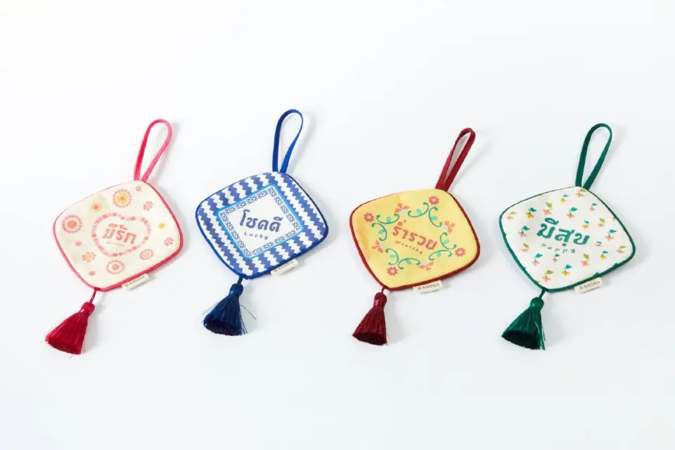 ​เช็กอิน ICONCRAFT ช็อปของขวัญคราฟต์ไทย เสริมเฮงปีม้ามงคล รับโชคตลอดปี!