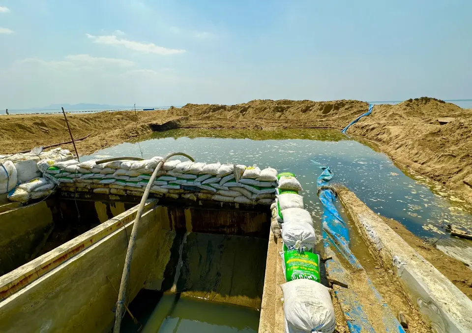 ทิ้งน้ำเสียลงชายหาดพัทยา