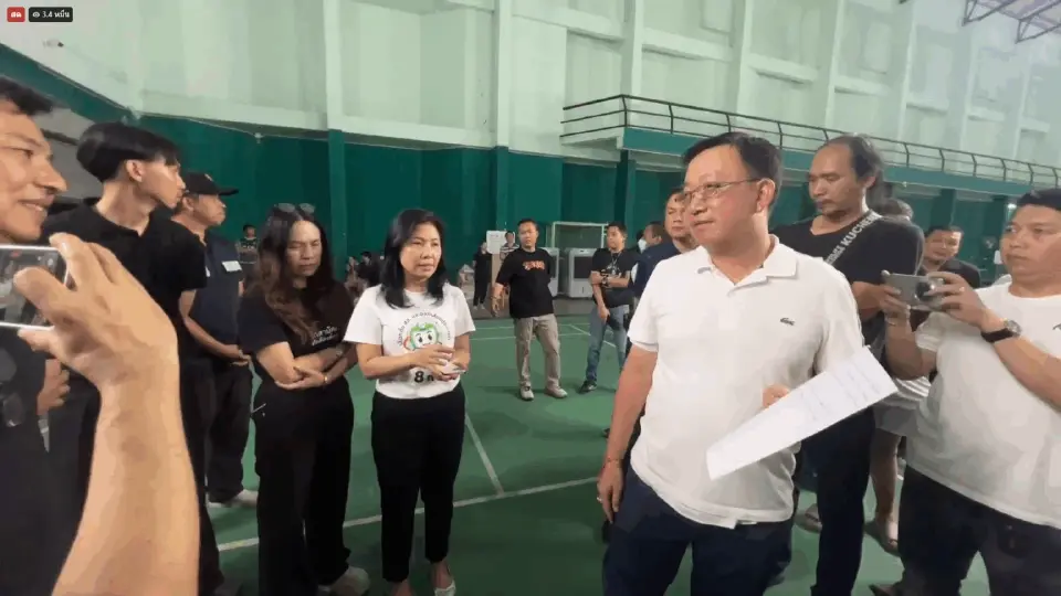 ด่วน! เกิดเหตุประท้วงวุ่นชลบุรีเขต 1 ประชาชนร้องกกต.นับคะแนนใหม่