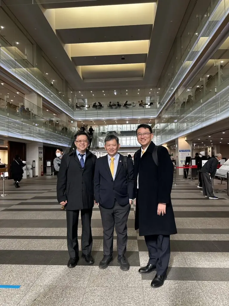 ดร.หวง จงเอ้อ, คุณกริช อึ้งวิฑูรสถิตย์, ดร.C K Tang