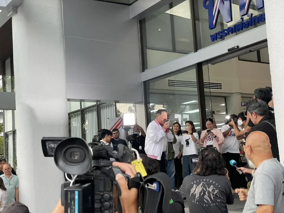 ‘ภูมิธรรม’ เปิดใจหลังปิดหีบ ย้ำรอผลทางการ เคารพการตัดสินใจประชาชน