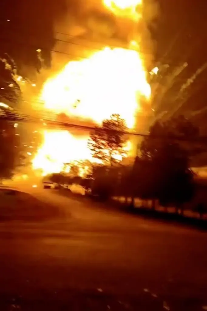 ด่วน! คลังเก็บอาวุธ ตชด.21 สุรินทร์ระเบิดสนั่น เพลิงไหม้วิกฤต สั่งเลี่ยงเส้นทาง