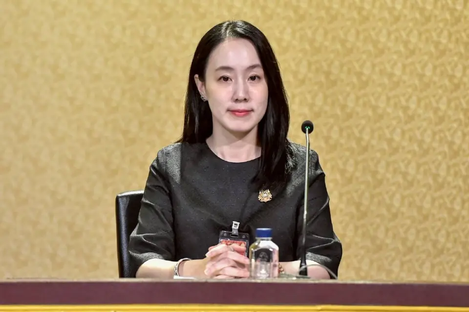 นางสาวลลิดา เพริศวิวัฒนา