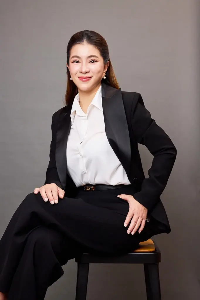 นางสาวรสรินทร์ ติยะวราพรรณ 