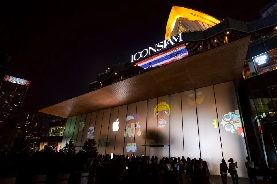 Apple ฉลอง 50 ปี เลือก ICONSIAM ไทย ปักหมุด Global Destination แห่งเดียวในอาเซียน
