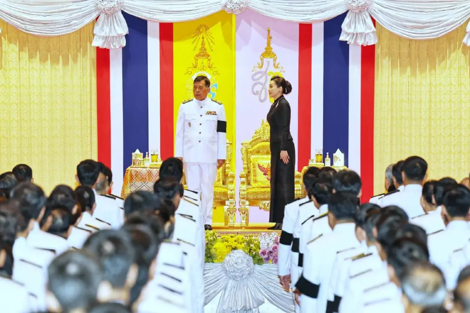 ในหลวง พระราชินี เสด็จฯ เปิดประชุมรัฐสภา มีพระราชดำรัส ขอให้ยึดถือความถูกต้อง