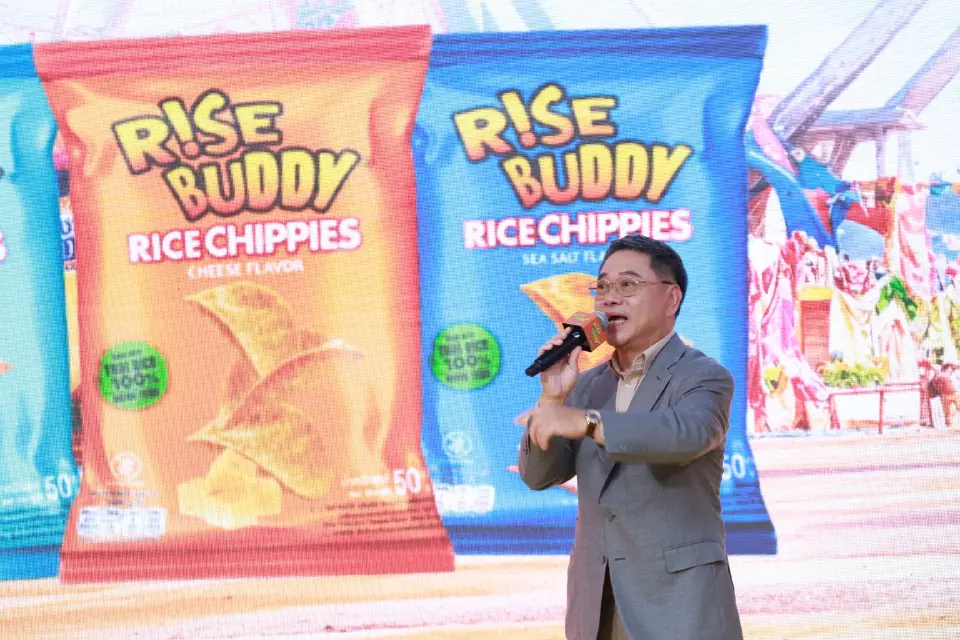 นายโอลิเวอร์ เย้