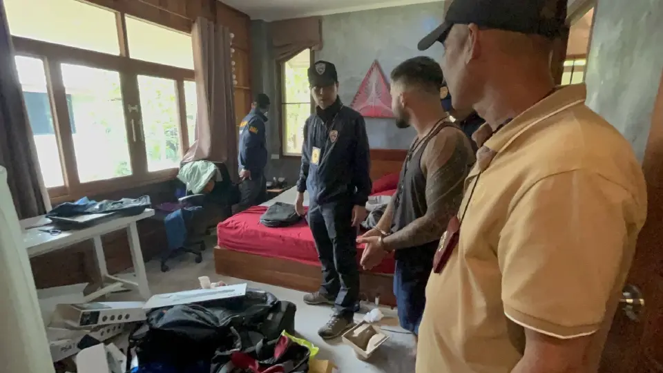 ตม.สุราษฎร์รวบพ่อค้ายาเสพติดชาวอิสราเอล พร้อมสมุนออสเตรเลีย