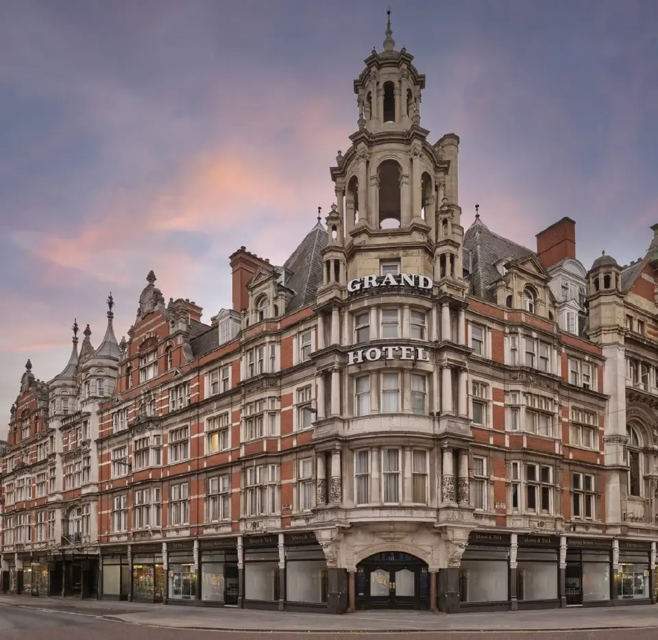 SHR ชู 3 กลยุทธ์ปี 2569 ทุ่ม 3,500 ล้านบาท ขยายลงทุนในไทย รีแบรนด์ 4 โรงแรมใน UK