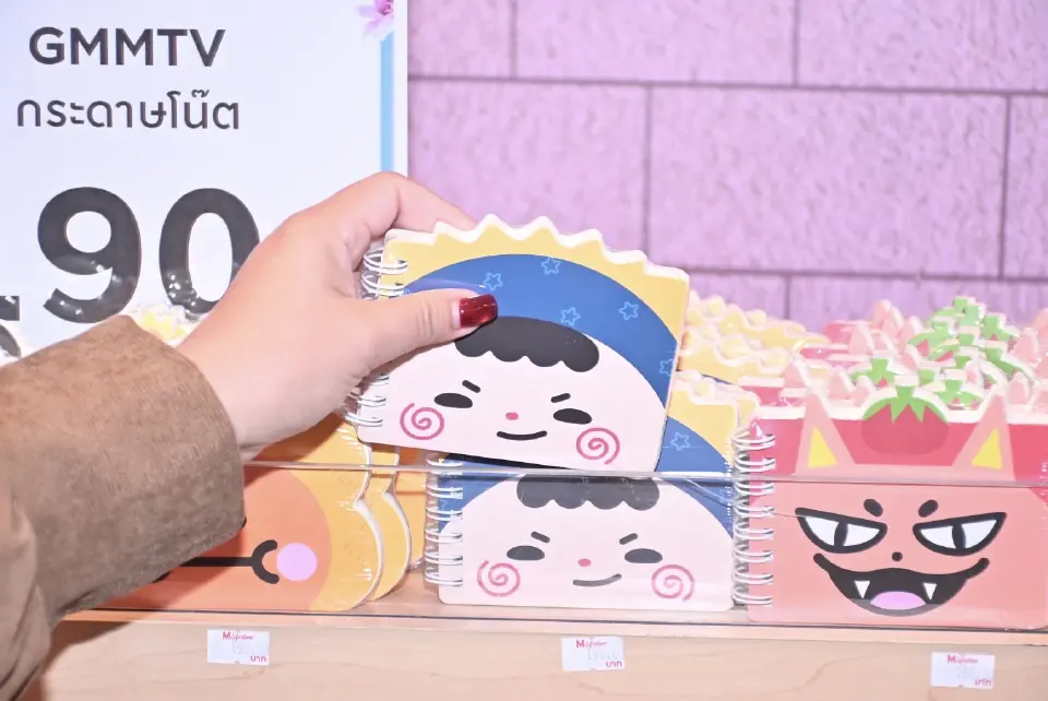 เดอะมอลล์ไลฟ์สโตร์  เปิด “House of Friends” ปลุกซัมเมอร์คึกคัก แฟนด้อมแห่ฉลองวันเกิด “POLCASAN” 