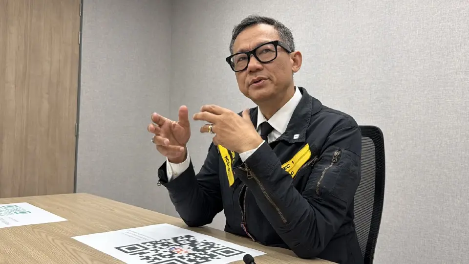 พลอากาศตรี อมร ชมเชย เลขาธิการคณะกรรมการการรักษาความมั่นคงปลอดภัยไซเบอร์แห่งชาติ (สกมช.)