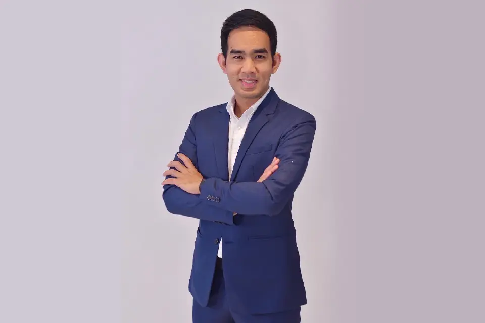 นายณัฐพล คำถาเครือ ผู้ช่วยกรรมการผู้จัดการ ฝ่ายวิเคราะห์การลงทุน บริษัทหลักทรัพย์ หยวนต้า (ประเทศไทย) จำกัด