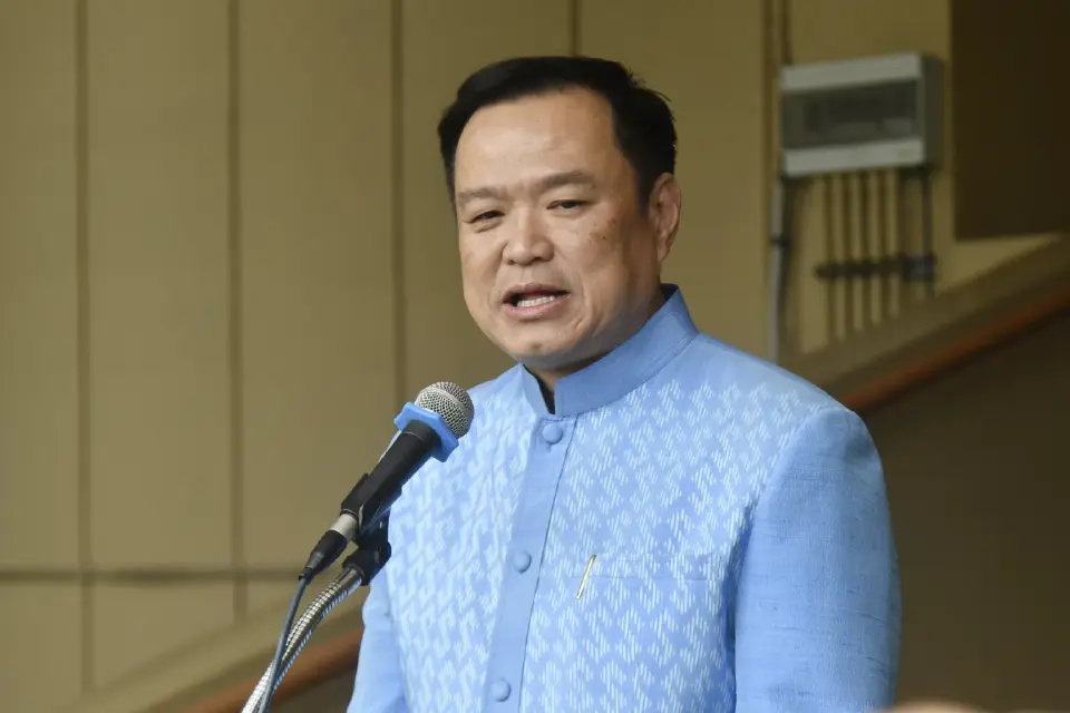 อนุทิน ชาญวีรกุล