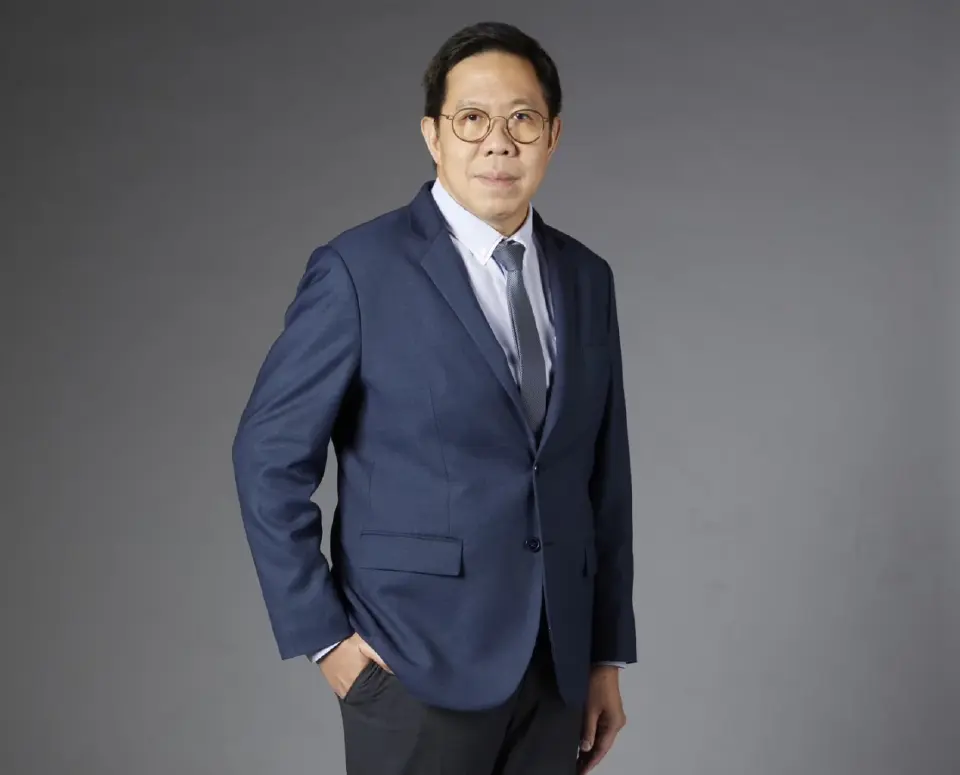 ศ. ดร.ศุภสวัสดิ์ ชัชวาลย์ อธิการบดีมหาวิทยาลัยธรรมศาสตร์ 