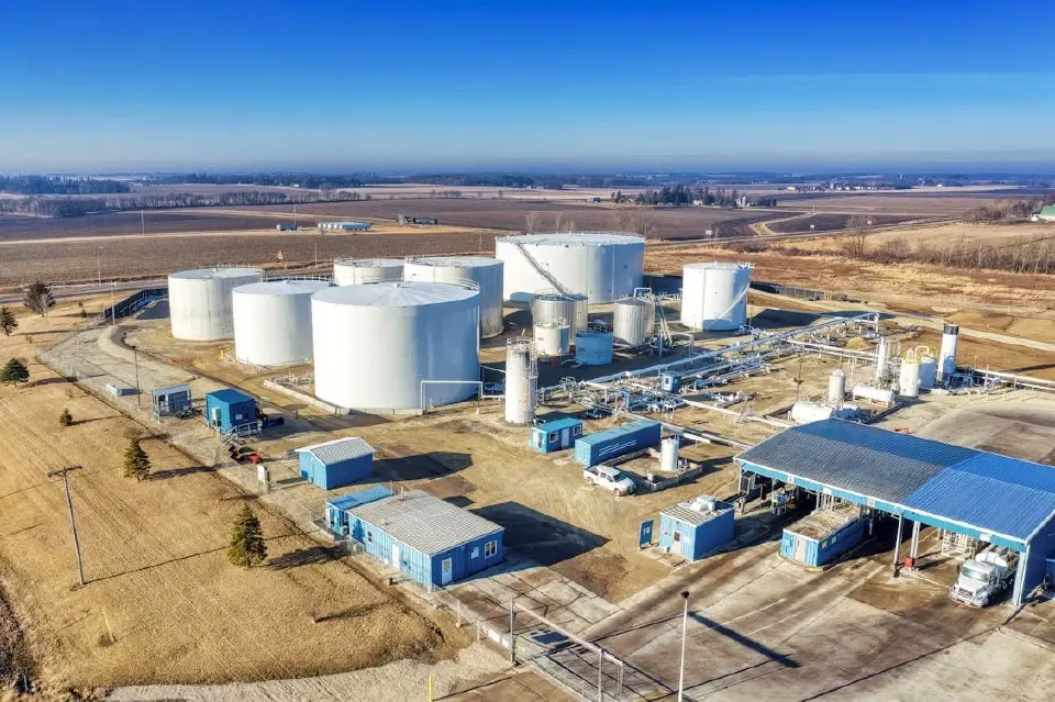 เปิดกำไรที่แท้จริง! "น้ำมันไทย" ใครได้ประโยชน์? ภาษีหรือค่ากลั่น?