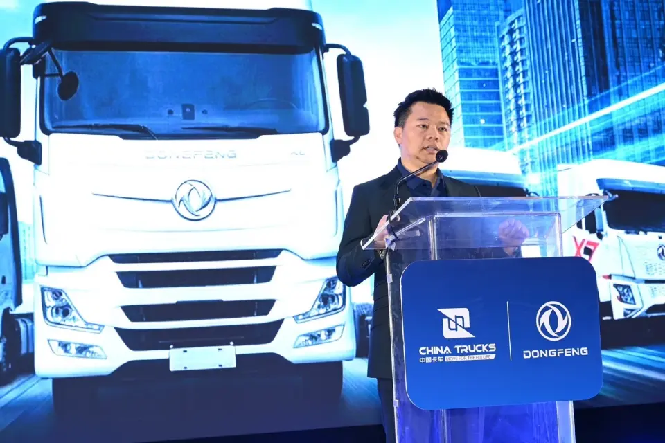 นาย เฉิน ปิง ผู้ก่อตั้ง CAEC Group และประธานกรรมการผู้จัดการ บริษัท China Trucks (Thailand) Co., Ltd.