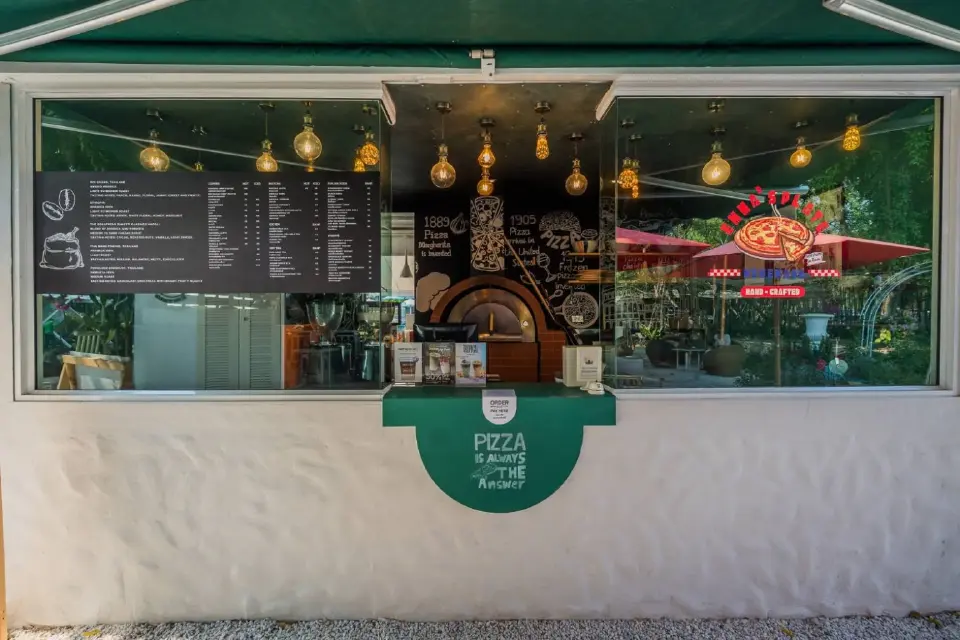 เช็คอิน สวนสนลอย คาเฟ่สีเขียวริมทะเล แลนด์มาร์คใหม่ ชะอำ หัวหิน เซ็นทารา ไลฟ์ ชะอำ