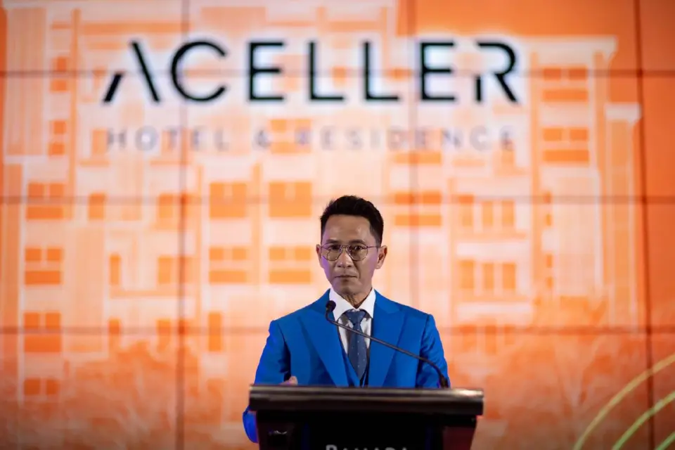 พนมพร รัตนก้านตง 