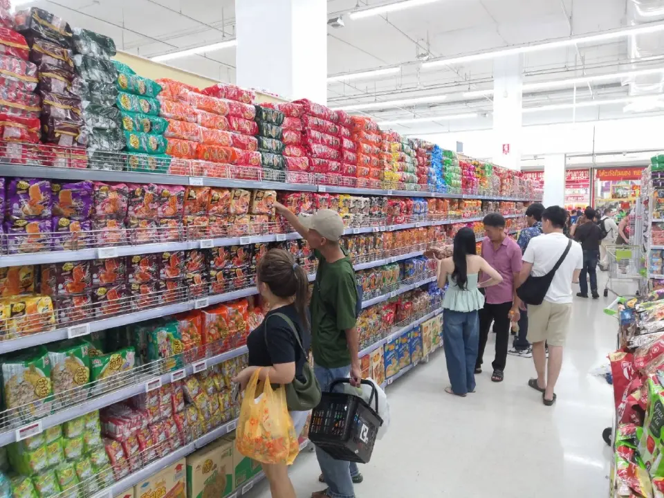 ยักษ์ค้าปลีก ขนทัพสินค้านับหมื่นร่วมโครงการ “ไทยช่วยไทย” ลดสูงสุด 50% เริ่ม 1 เม.ย. นี้