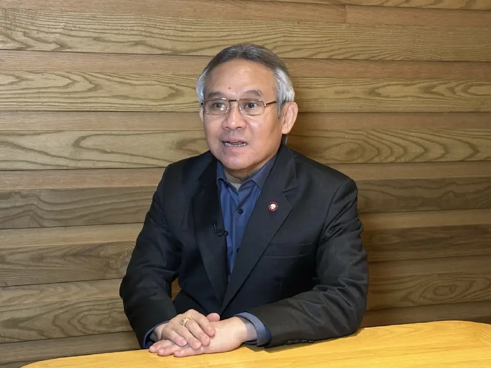 'สุรเดช' สะเทือนใจสงครามตะวันออกกลาง จี้เร่งพาคนไทยกลับด่วน