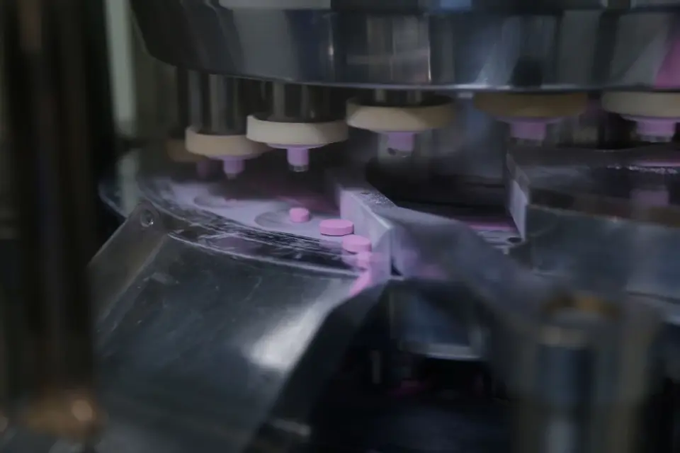 ศึกภูมิรัฐศาสตร์ดันต้นทุนพุ่ง BLC ปรับทัพเปิด “โซลาร์ฟาร์ม” รุกตลาดยา