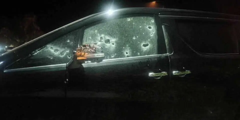 บุกยิง สส.นราธิวาส พรรคประชาชาติ 'กมลศักดิ์ ลีวาเมาะ' เจ้าตัวรอด คนติดตามเจ็บ 2