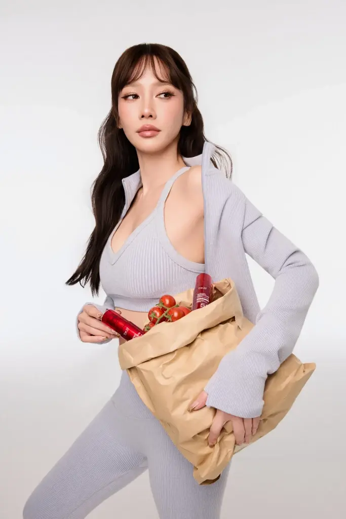 อั้ม - พัชราภา ไชยเชื้อ