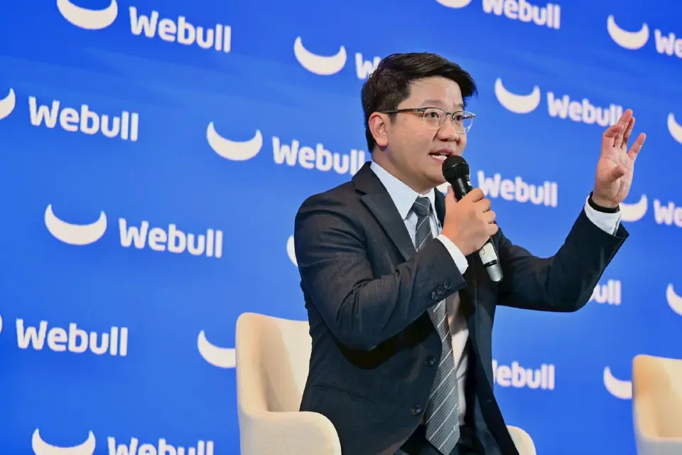 ชลเดช เขมะรัตนา ประธานเจ้าหน้าที่บริหาร บริษัทหลักทรัพย์ วีบูลล์ (ประเทศไทย) จำกัด หรือ Webull Thailand