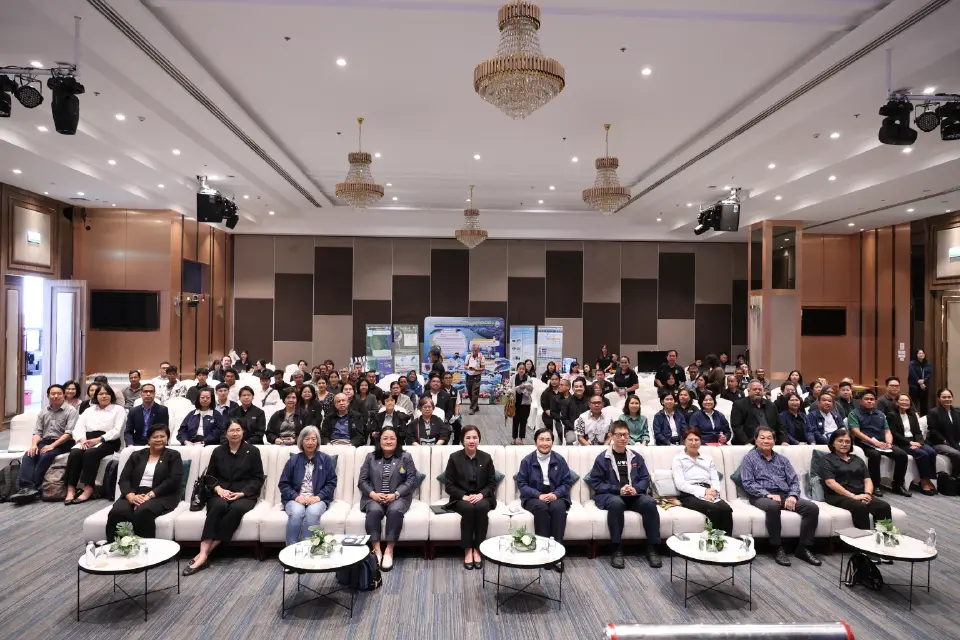 กางโรดแมป 5 ปี ทุ่ม 400 ล้าน กู้ชีพ ‘โลมาอิรวดี’ ลมหายใจของทะเลสาบสงขลา