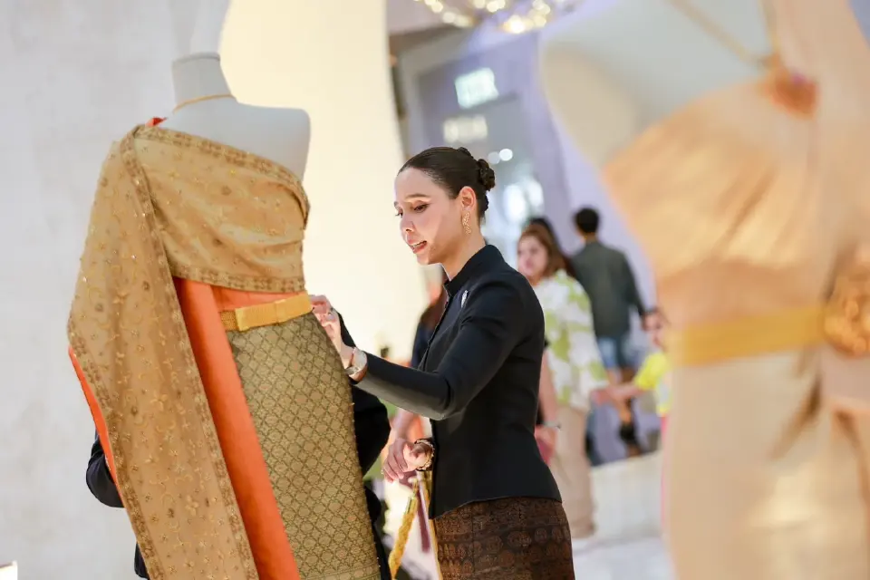 สะกดสายตาโลก! "ซาบีดา" ดันชุดไทยขึ้นแท่นมรดกโลก ลุยโรดโชว์เนเธอร์แลนด์