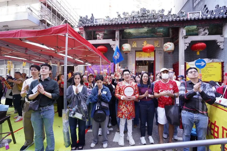 ไอคอนสยาม พาสมาชิก VIP บินฮ่องกง ไหว้ 7 วัดมงคล เปิดดวงรับปีม้าไฟ!