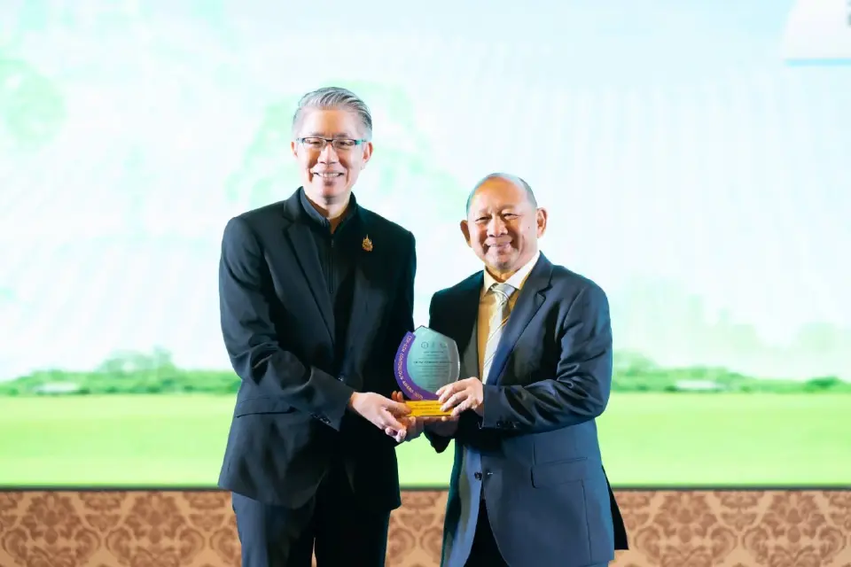 ​"น้ำมันพืชกุ๊ก" คว้า CSR-DIW 14 ปีซ้อน ตอกย้ำเบอร์ 1 องค์กรยั่งยืนตัวจริง!