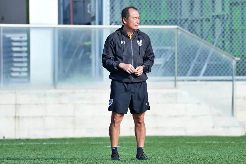 "โค้ชวัง" ธวัชชัย ดำรงอ่องตระกูล หัวหน้าผู้ฝึกสอน 