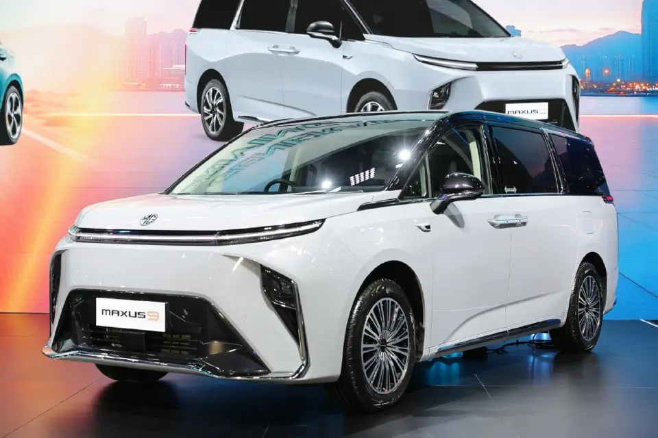 NEW MG MAXUS 9 รุ่น V+