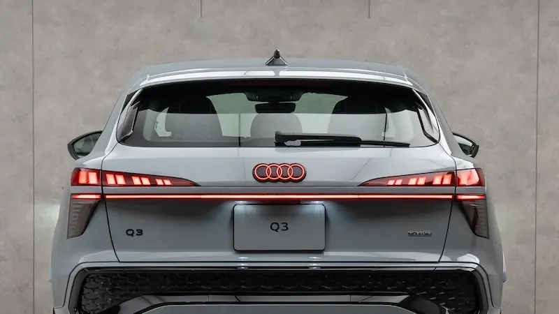 อาวดี้ ประเทศไทย นำเข้าโฉมใหม่ Audi Q3 MHEV ราคา 2.499 ล้านบาท