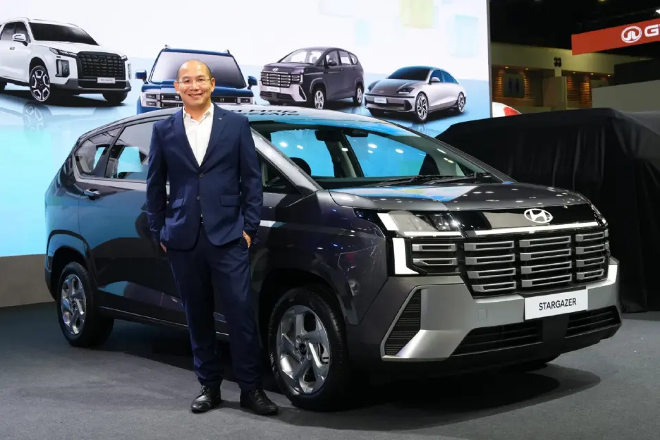 นายวัลลภ เฉลิมวงศาเวช กรรมการผู้จัดการ บริษัท ฮุนได โมบิลิตี้ (ประเทศไทย) จำกัด