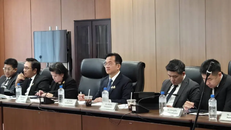 กรมขนส่งทางราง ถกญี่ปุ่น ยกเครื่องรื้อระบบซ่อมบำรุง ‘รถไฟสายสีแดง’