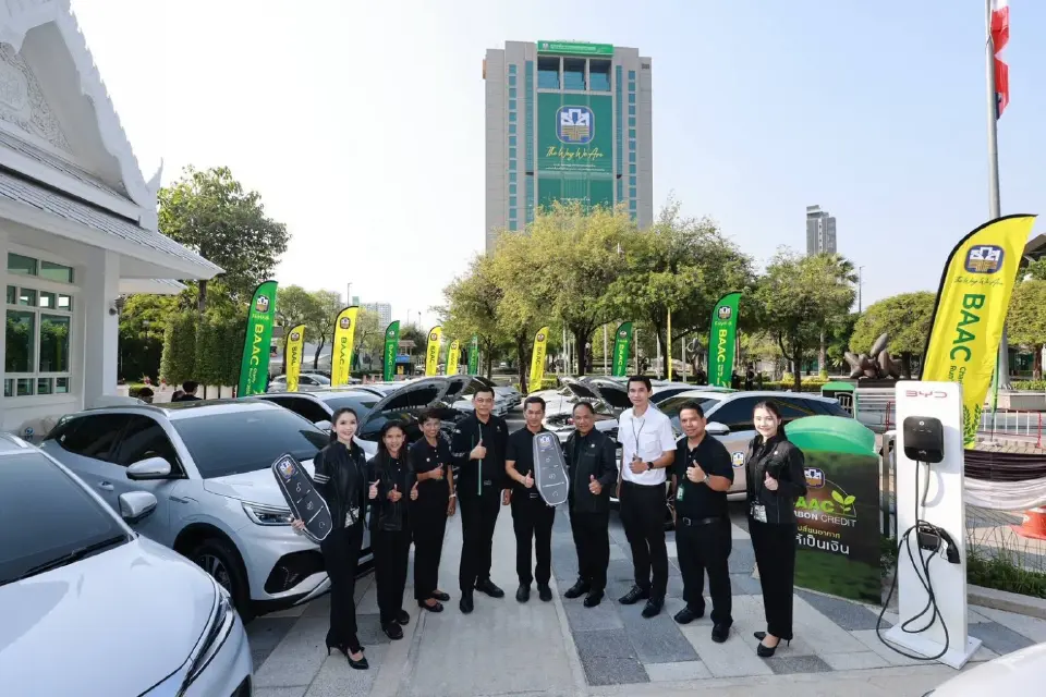 ธ.ก.ส. ส่งมอบ EV 150 คัน ลดใช้น้ำมัน 19% หนุนเป้า Net Zero ปี 2050