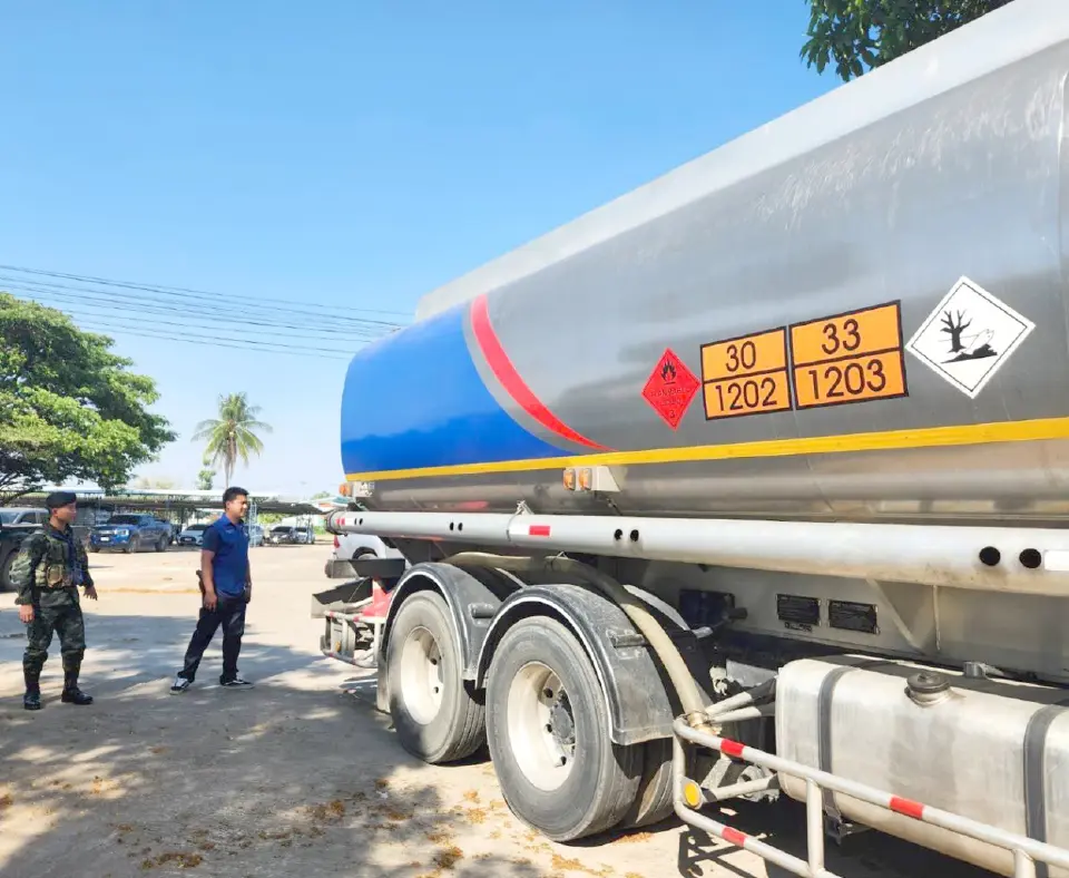 สรรพสามิตสกัดขนน้ำมันเถื่อนช่วงวิกฤต พุ่ง 55 คดี กว่า 5 แสนลิตร