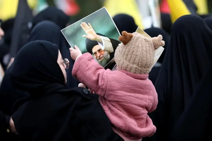 'คาเมเนอี' คือใคร เสียชีวิตอย่างไร ใครจะก้าวขึ้นรับตำแหน่งผู้นำสูงสุดคนต่อไป