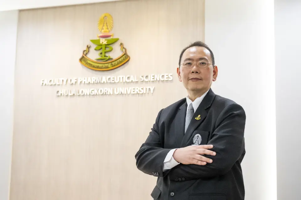 เภสัชฯ จุฬาฯ ต่อยอดงานวิจัย-ปฏิวัติสมุนไพรไทย ’จากหิ้งสู่ห้าง‘