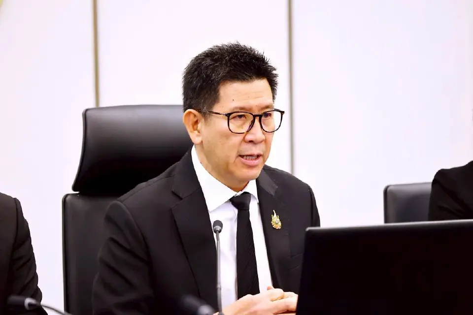 นายเอกนิติ นิติทัณฑ์ประภาศ รองนายกรัฐมนตรี และรัฐมนตรีว่าการกระทรวงการคลัง